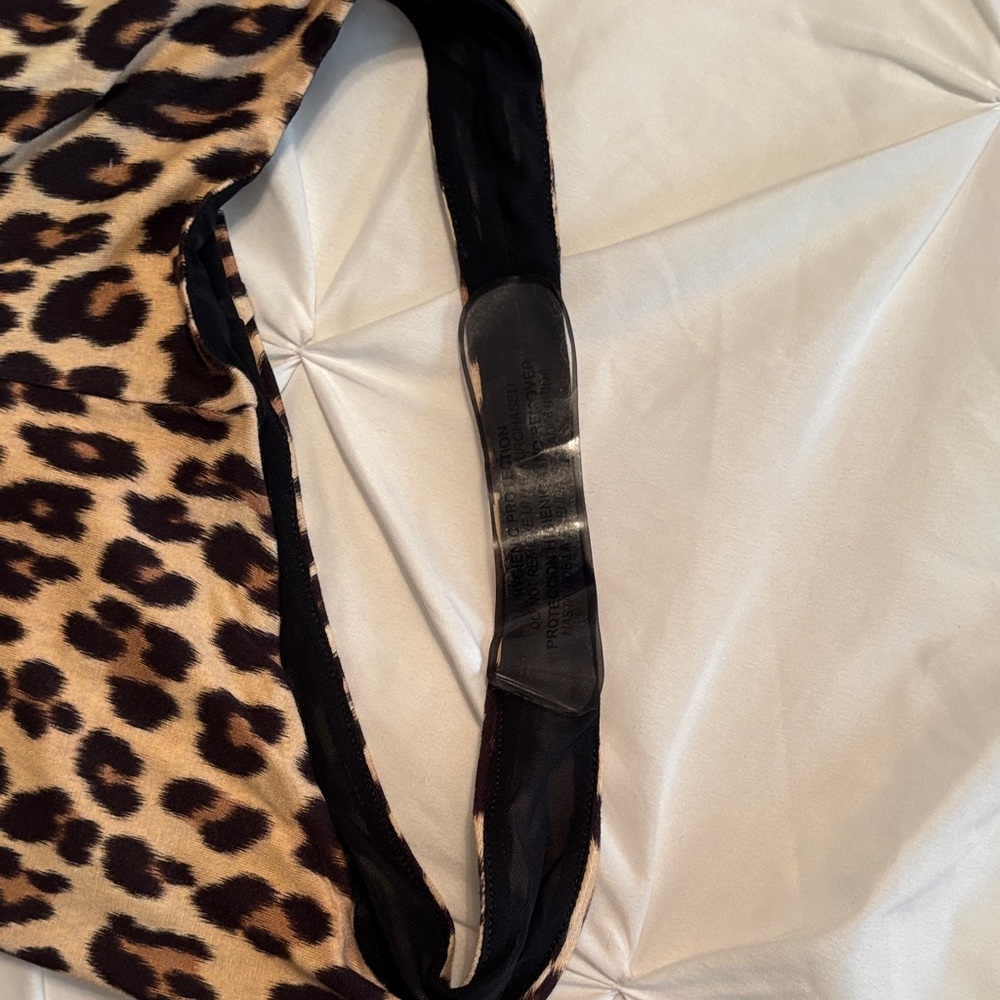 Alice + Olivia Leopard Print Thong Bodysuit Size Medium NWT - Picture 8 of 9